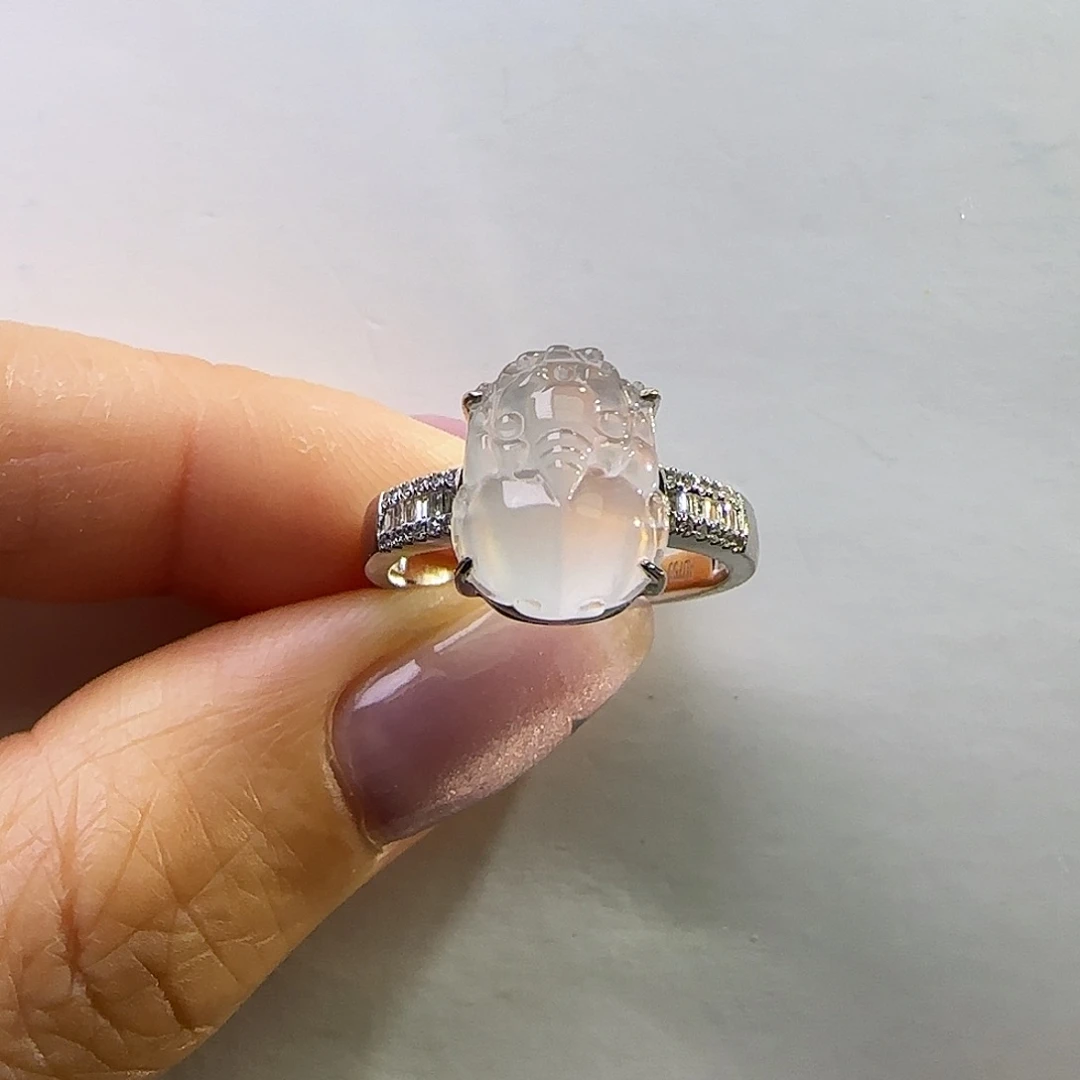 翡翠戒指18K金镶嵌天然缅料A货 高冰貔貅戒指