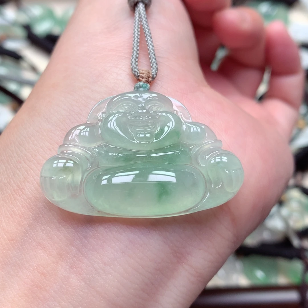 翡翠未镶嵌颈饰佛公