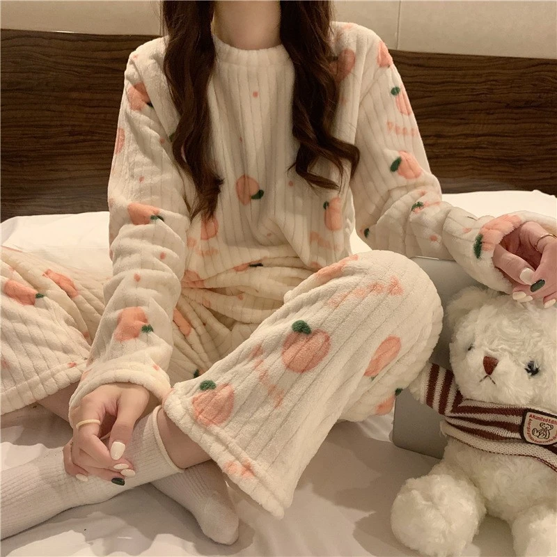 秋冬新款珊瑚绒法兰绒可爱时尚长款家居服长袖长裤套装女