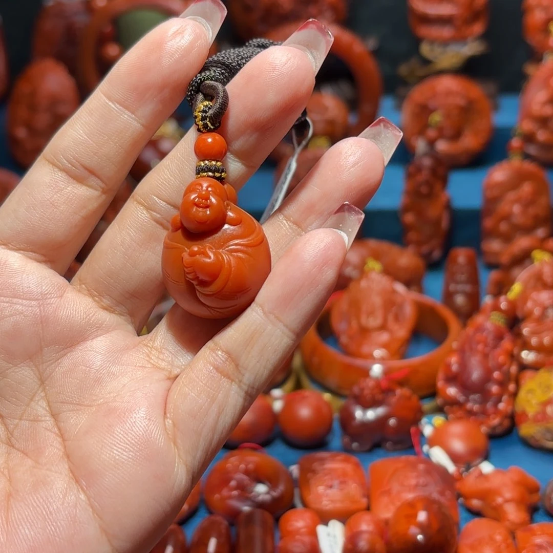 未镶嵌雕刻南红玛瑙