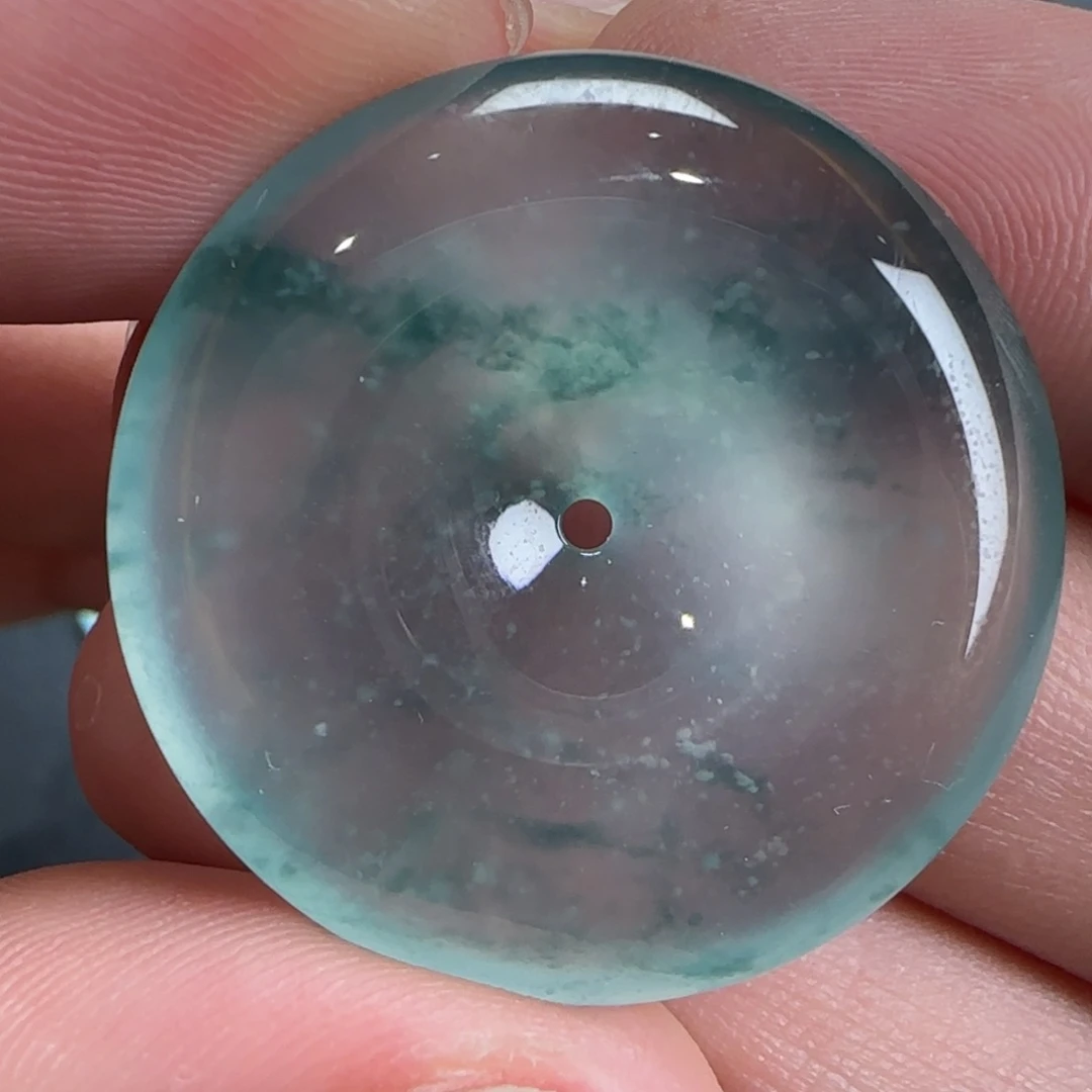 翡翠未镶嵌颈饰