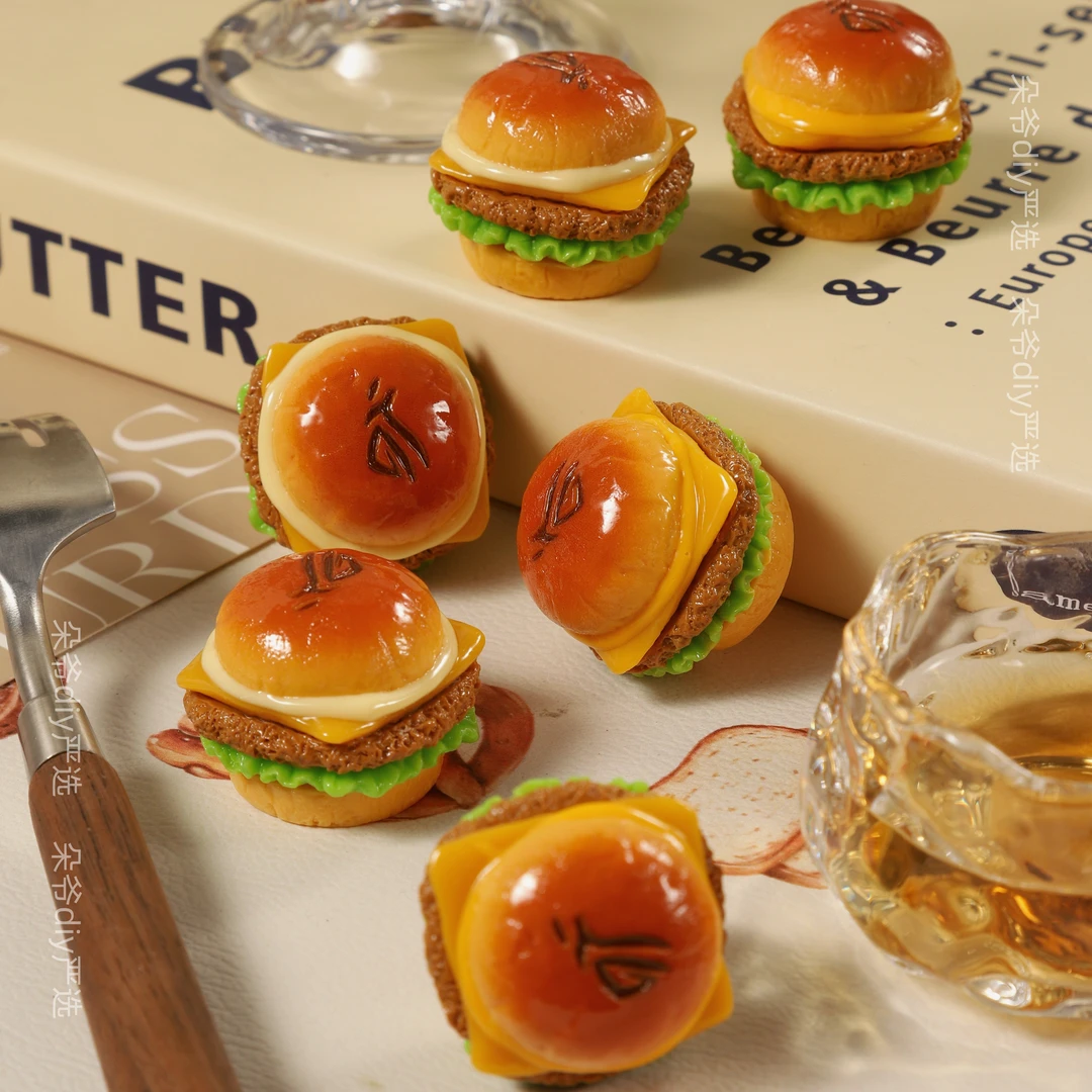 DUOYE/朵爷定制芝芝和牛堡【现H】diy创意树脂食玩配件摆件