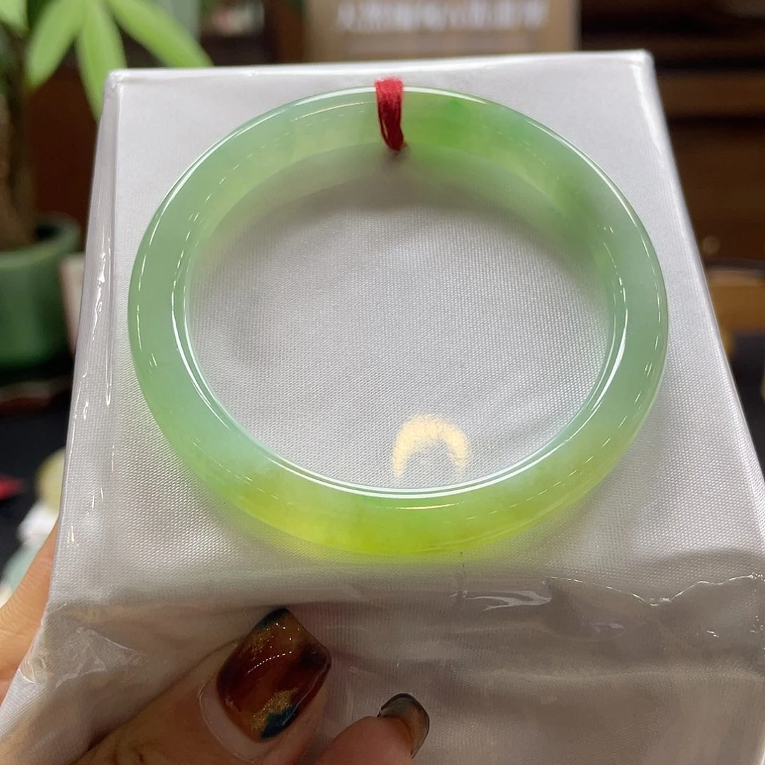 翡翠未镶嵌手镯45 号链接