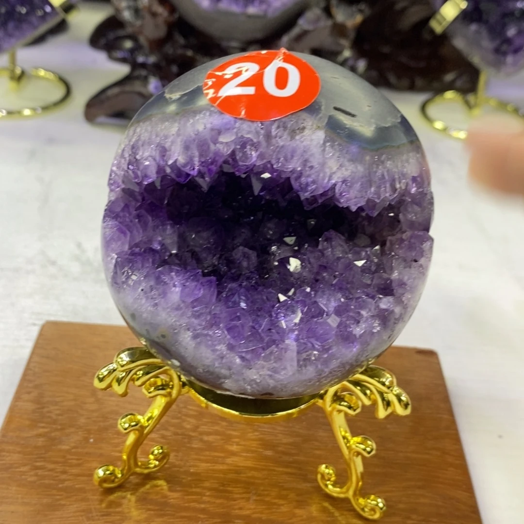 未镶嵌水晶大型摆件（非配饰）