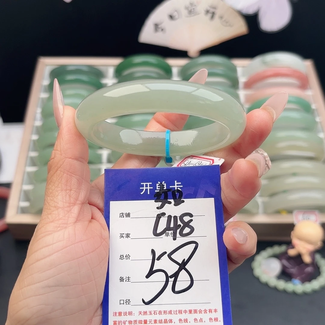 石英质玉未镶嵌手镯