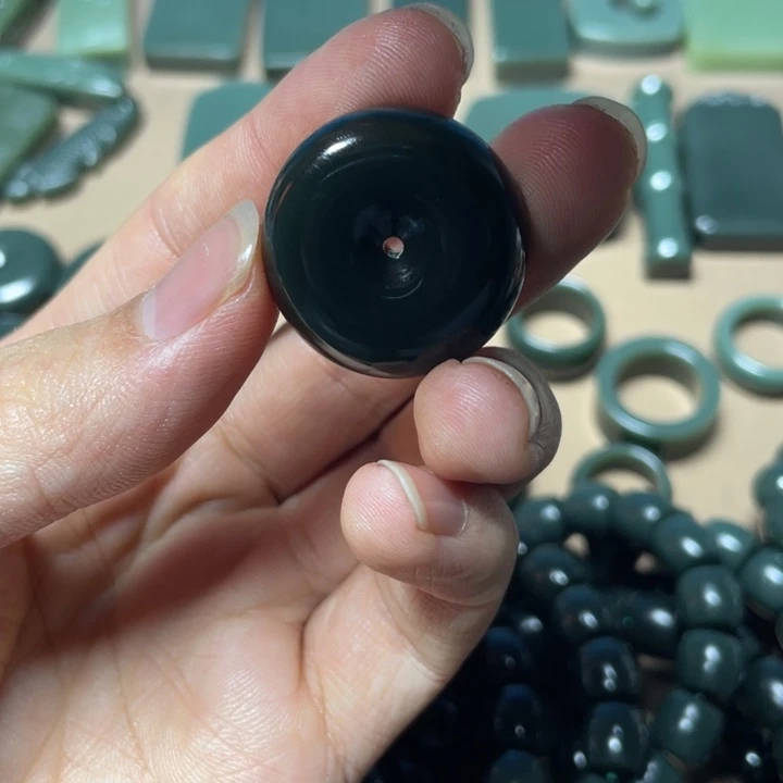 和田玉1未镶嵌悟**图和田