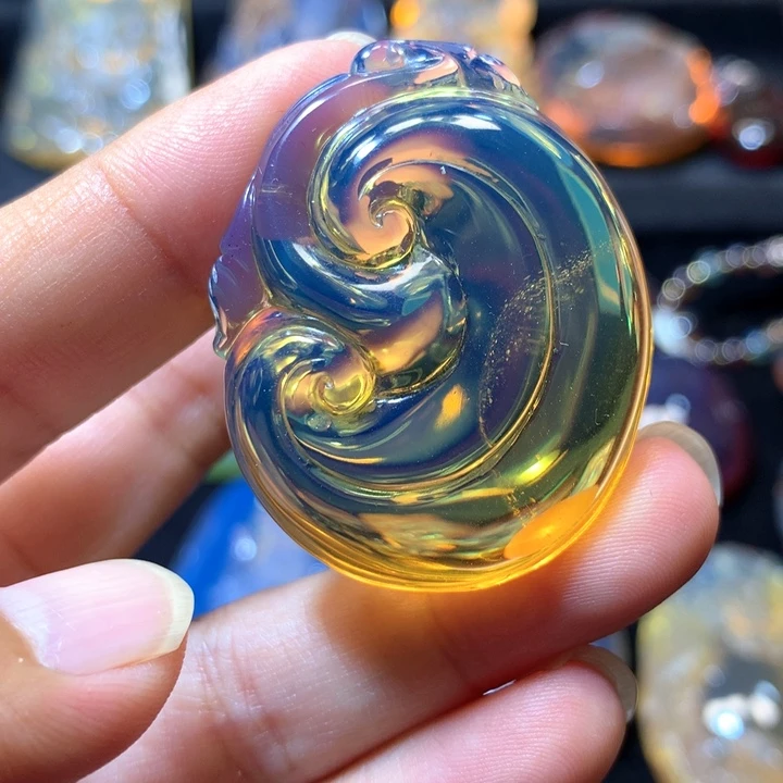 未镶嵌颈饰琥珀蓝珀如意带金沙