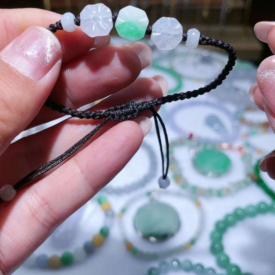 翡翠未镶嵌吊坠(赠链)天然翡翠