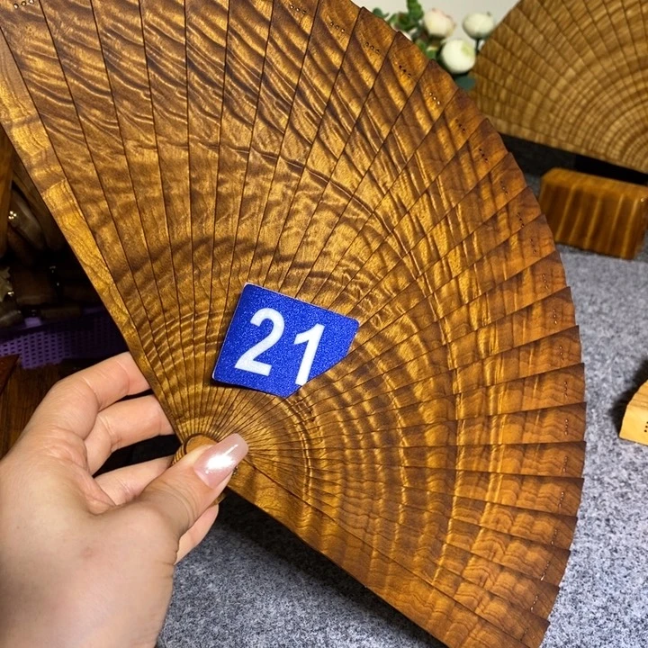 金丝楠用****5金丝楠木扇子