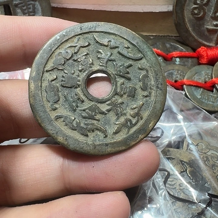 惠***哥铜现代工艺品花钱