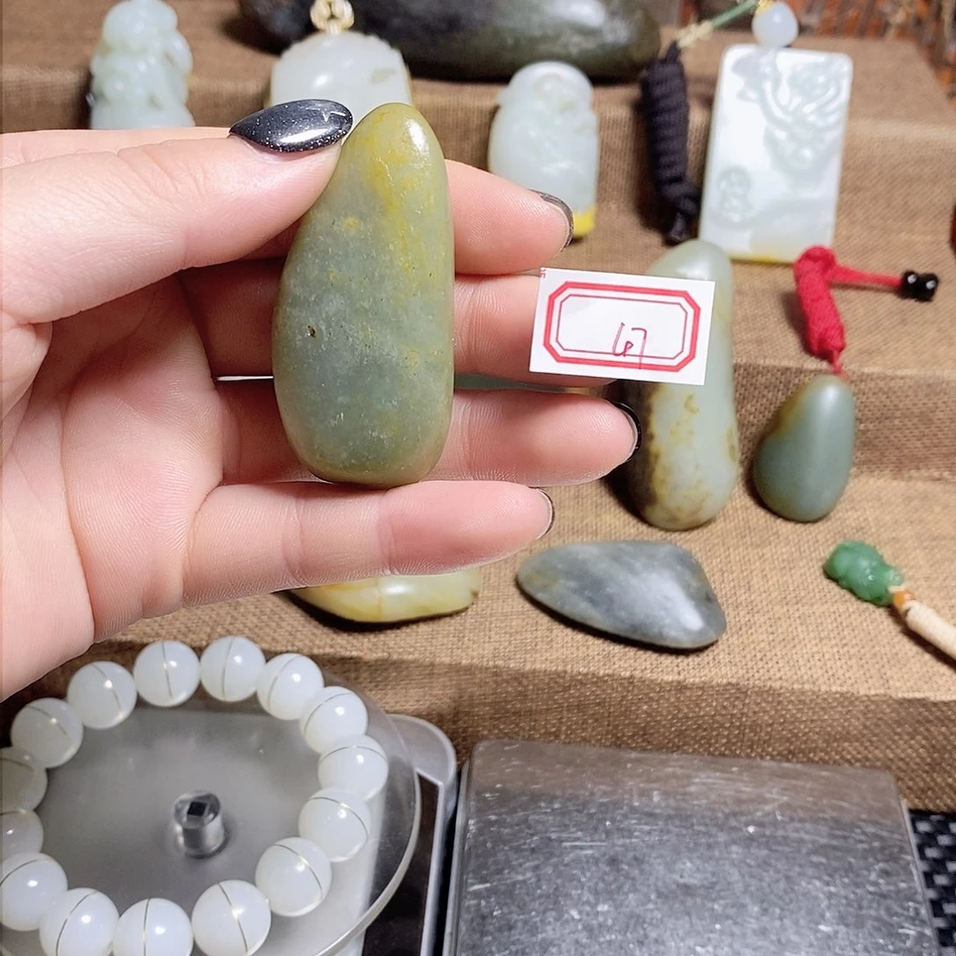 未镶嵌和田玉挂件47