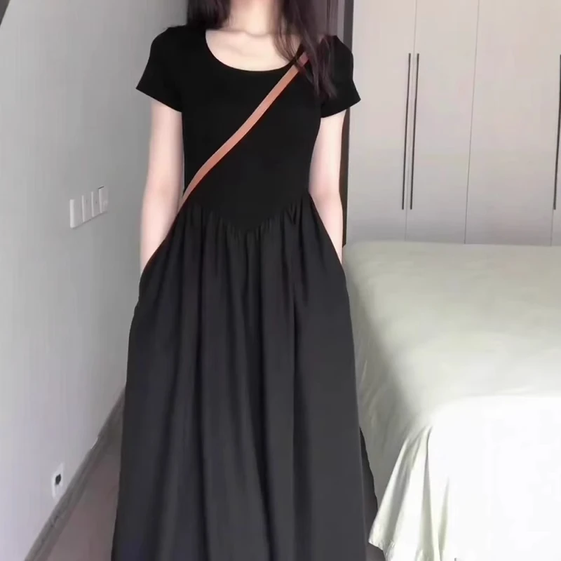 大码女装夏季法式赫本风收腰连衣裙胖mm遮肚显瘦小众设计感小黑裙