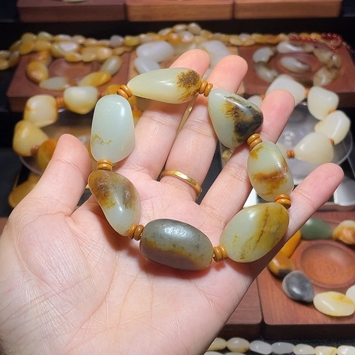 和田玉未镶嵌手链