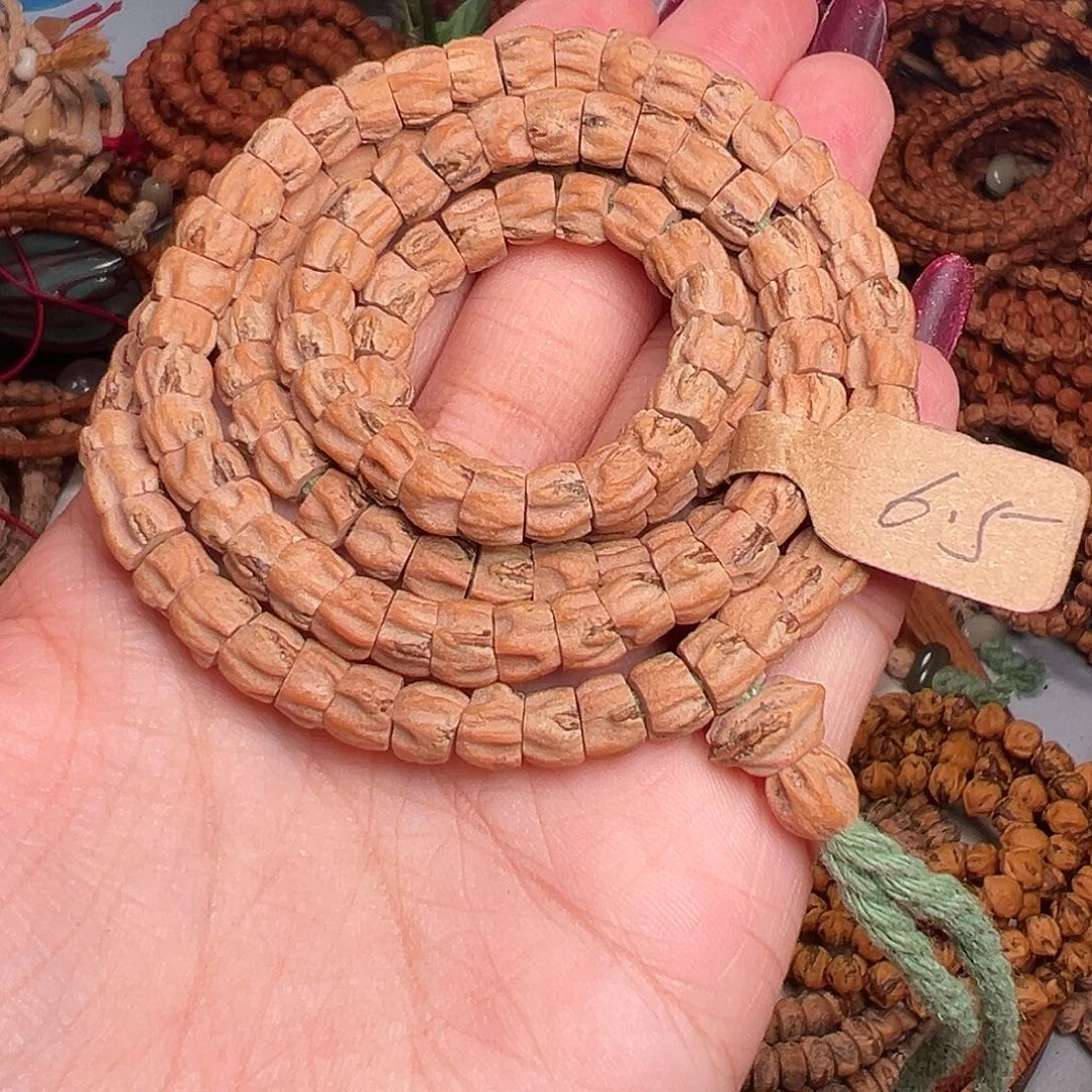 朴***实柏香籽/百香籽吊坠