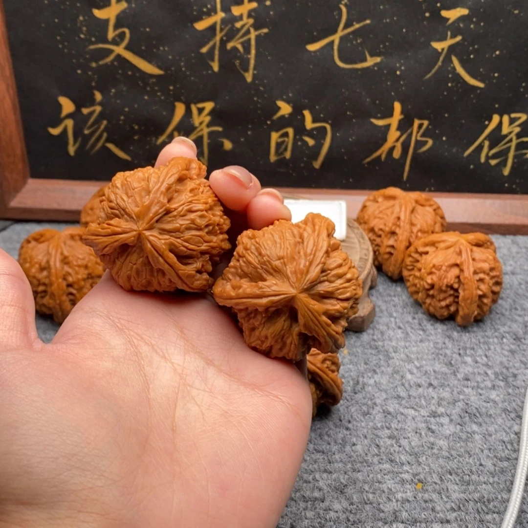 【闪购商品】吊坠文玩核桃黄*三