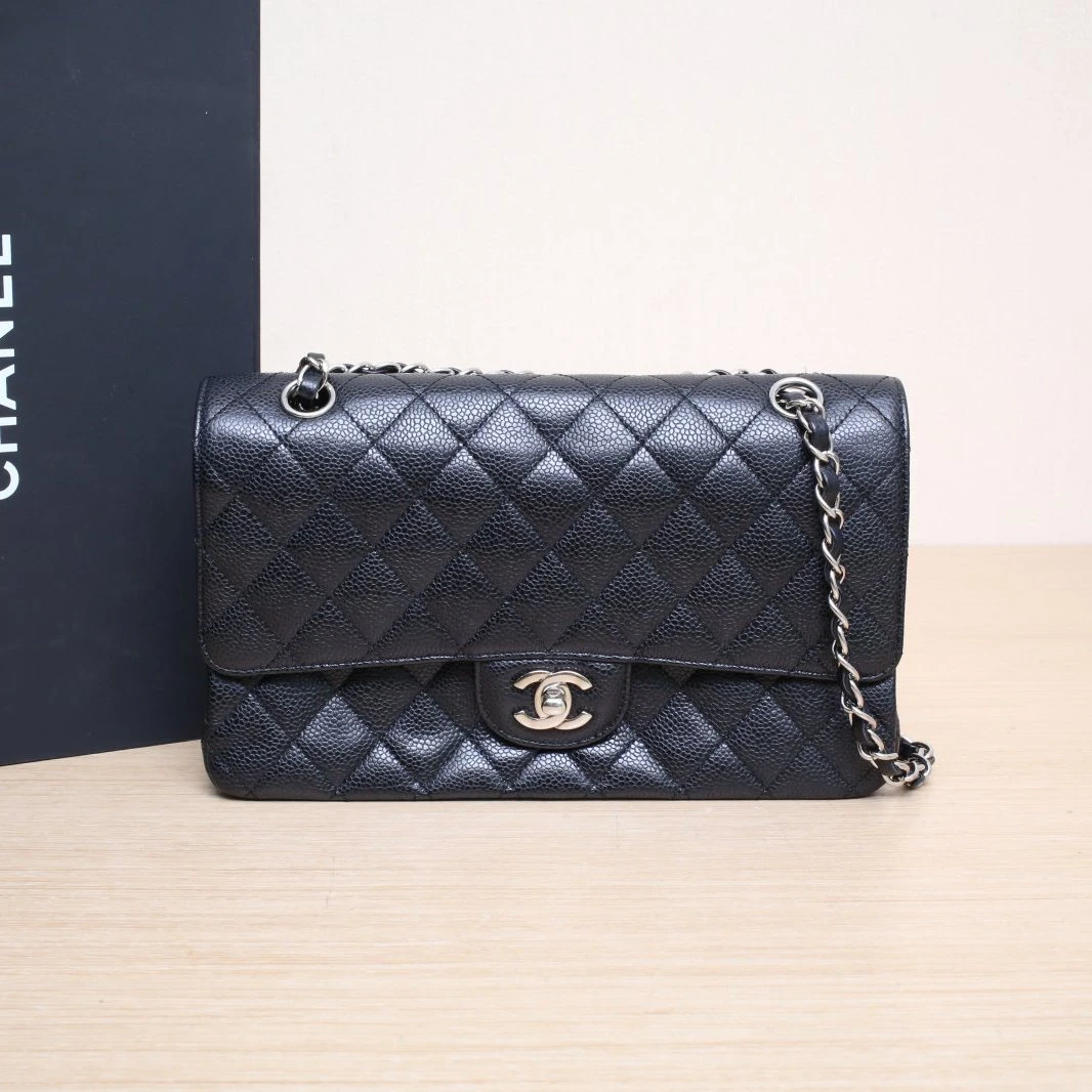95新 Chanel/香奈儿 黑黑CF 口盖包 中号 黑色 荔枝皮革C 13开