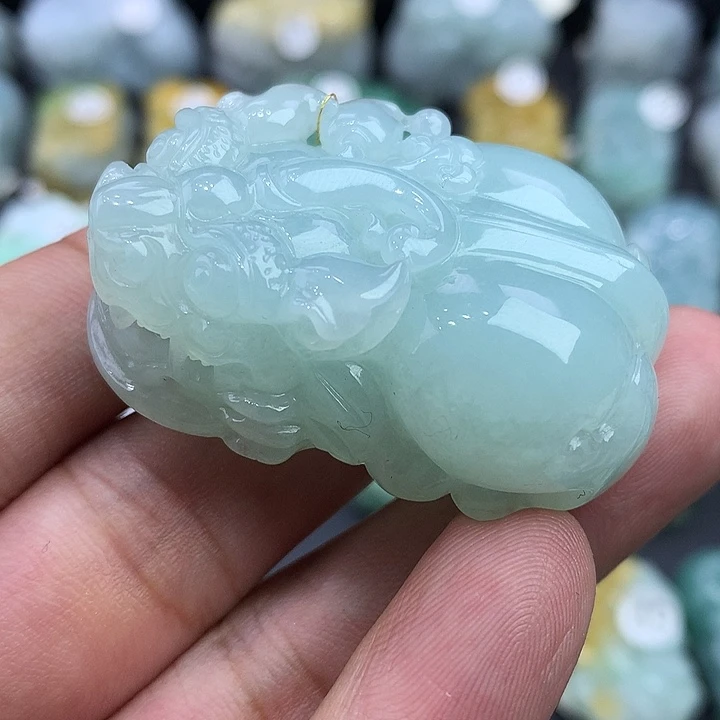 翡翠未镶嵌颈饰天然缅甸翡翠招财貔貅吊坠