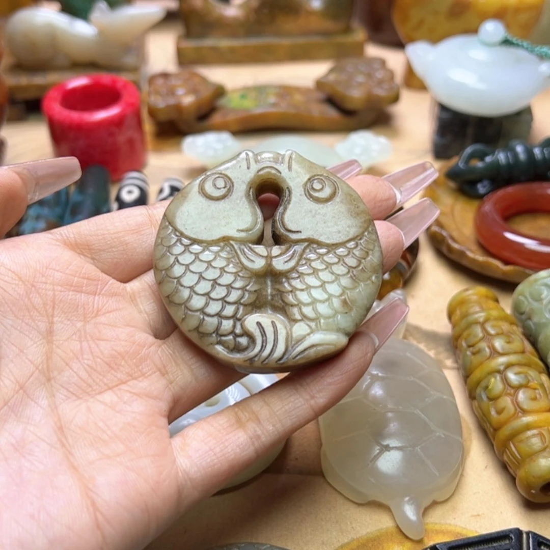 【闪购商品】蛇纹石玉颈饰未镶嵌