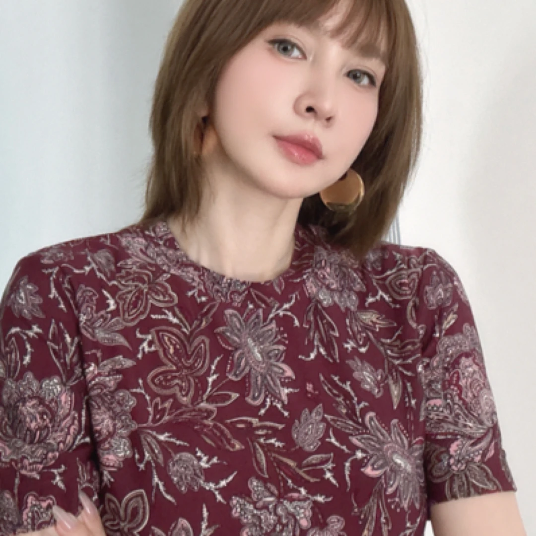 Noble.L 花色T恤短袖时尚气质休闲复古红色印花女士夏季潮流圆领