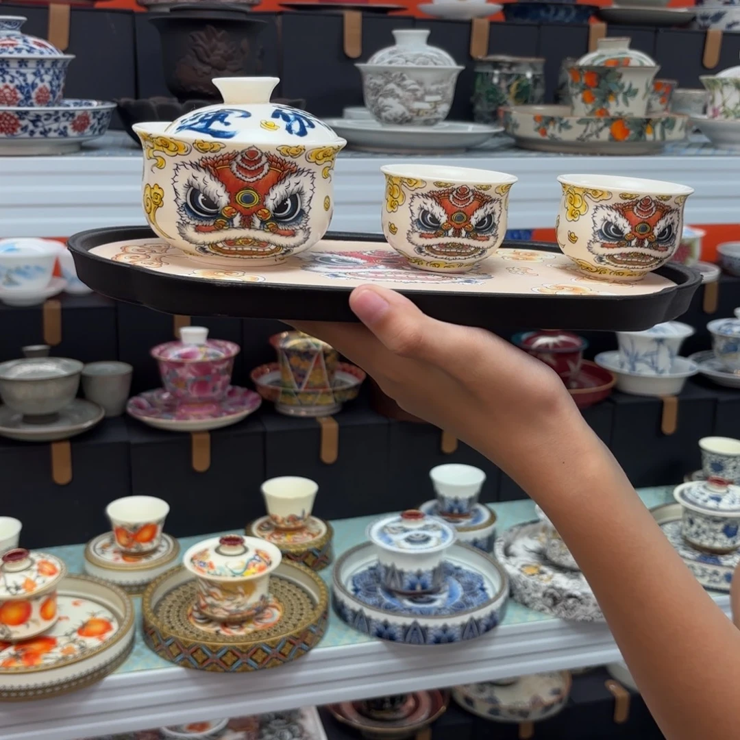 悬停车辆在停盘的同时停