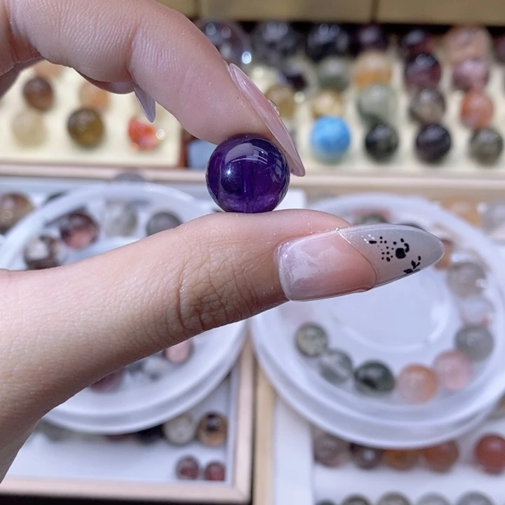 水晶颈饰未镶嵌，