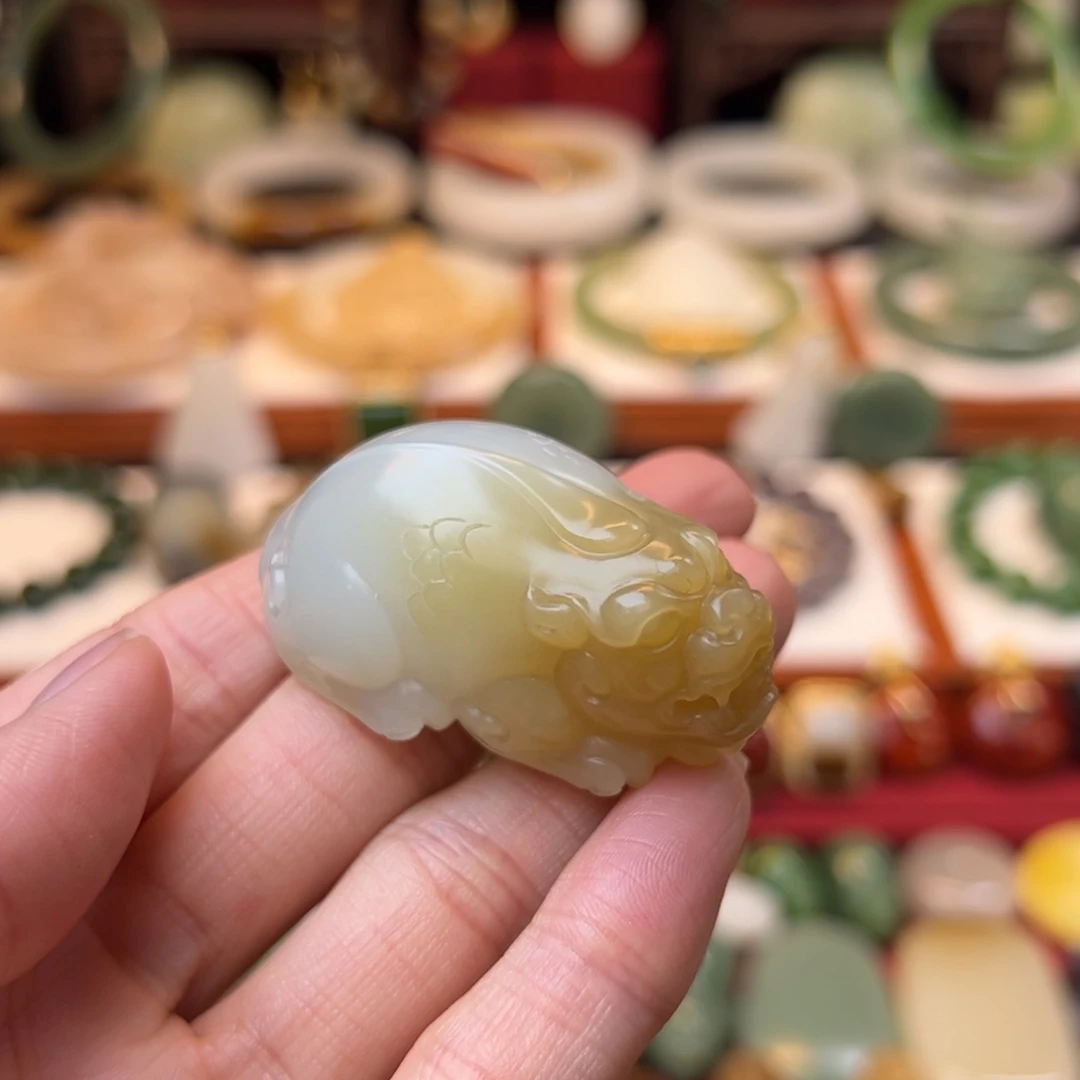 和田玉挂件未镶嵌