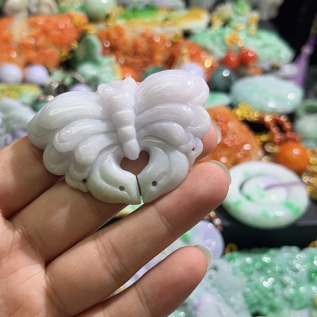 颈饰未镶嵌翡翠待编织