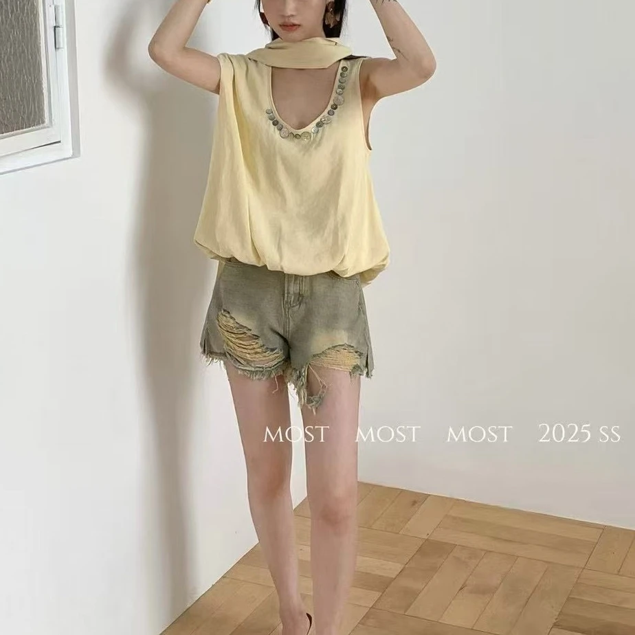 1755（mosu.新款）浅色破洞流苏毛边复古直筒显瘦短裤