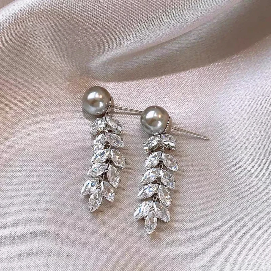 铜合金合成锆石耳饰 K0135轻奢气质小众设计灰珠两戴流苏耳钉镶嵌