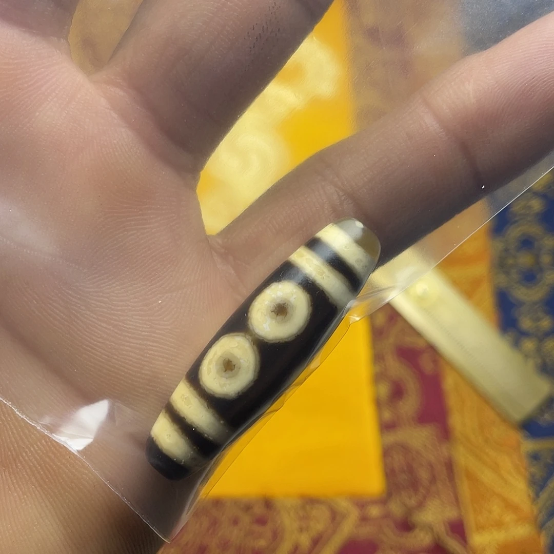 南***粒泥塑藏传法学博士研究生