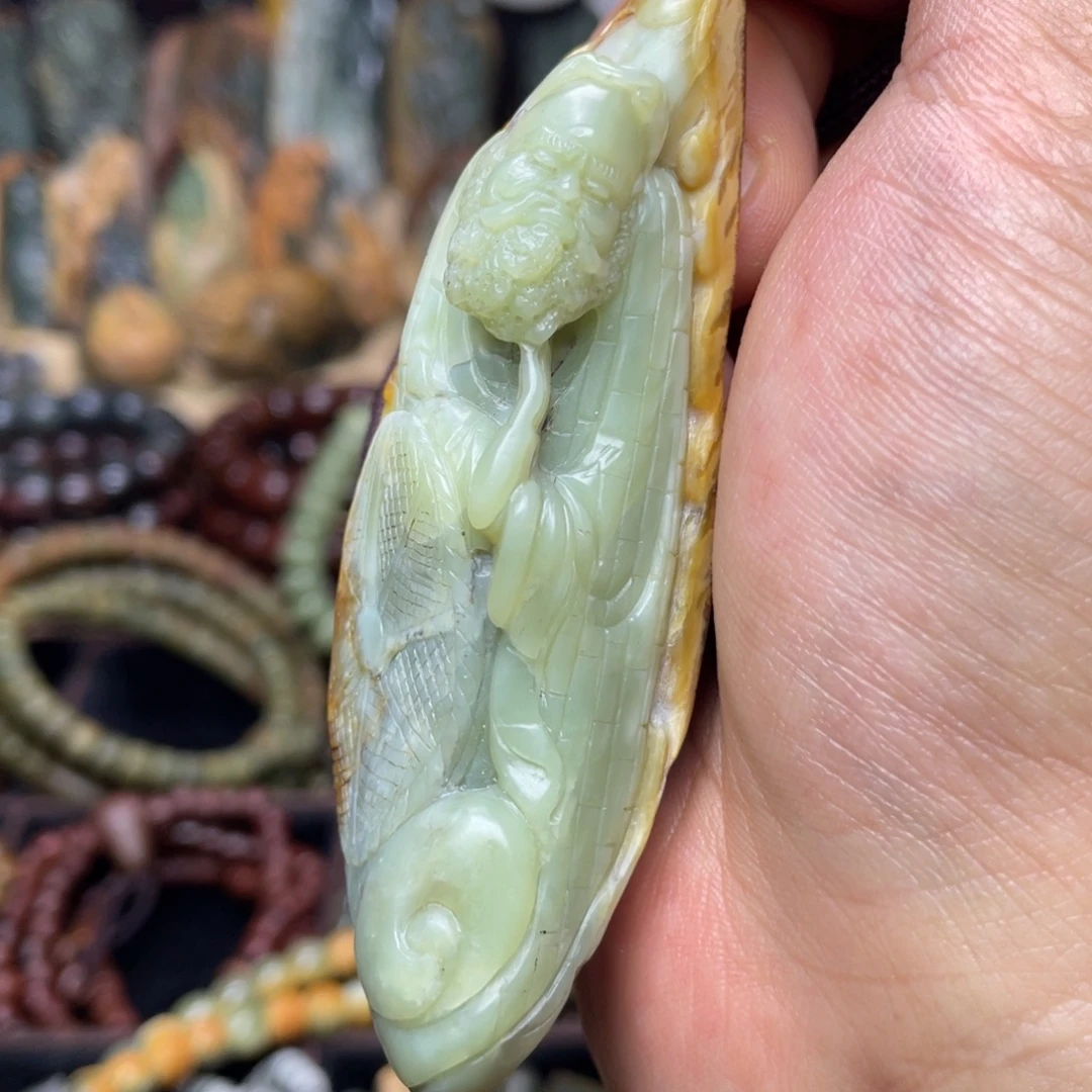 岫岩河磨玉（透闪石质玉）未镶嵌颈饰