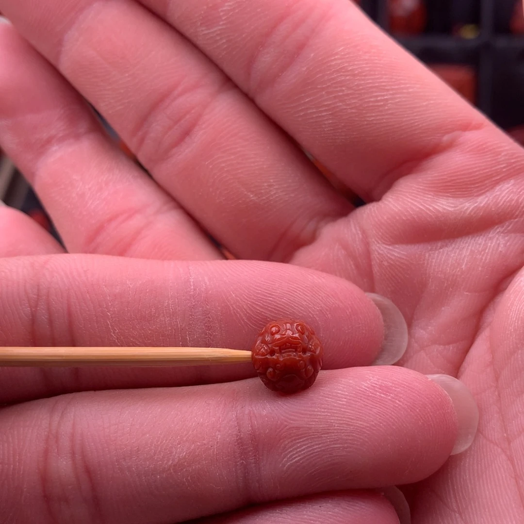 南红玛瑙精工雕刻三面佛12+未镶嵌