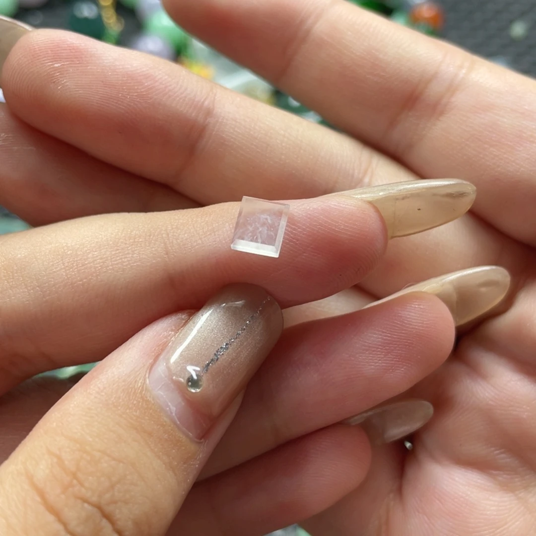 未镶嵌挂件翡翠   翡翠