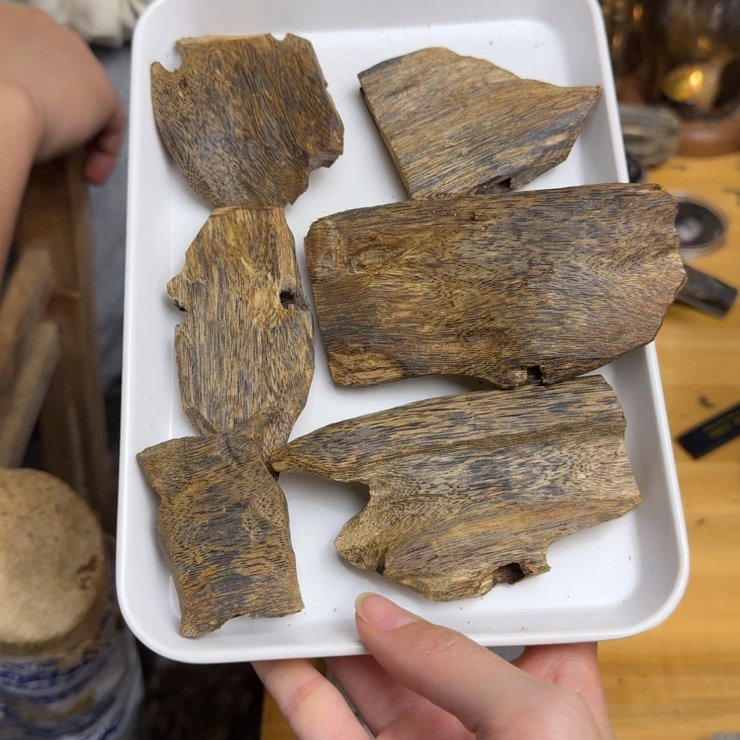 沉香沉香碎屑海南千里香品种块料100克