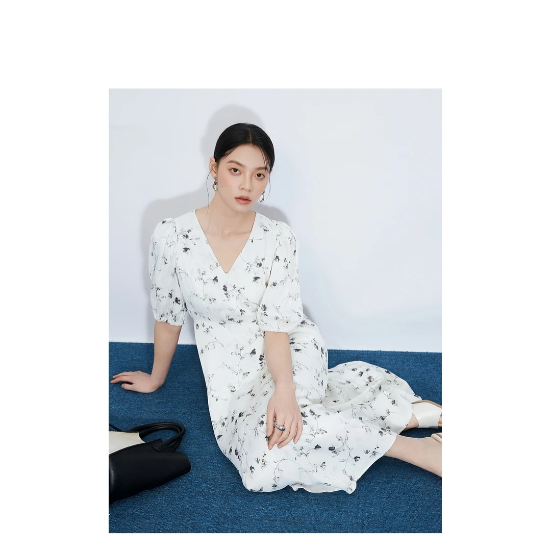 【胖虎家】F 夏季上新 洋气优雅V领缎面系带收腰小众短袖连衣裙