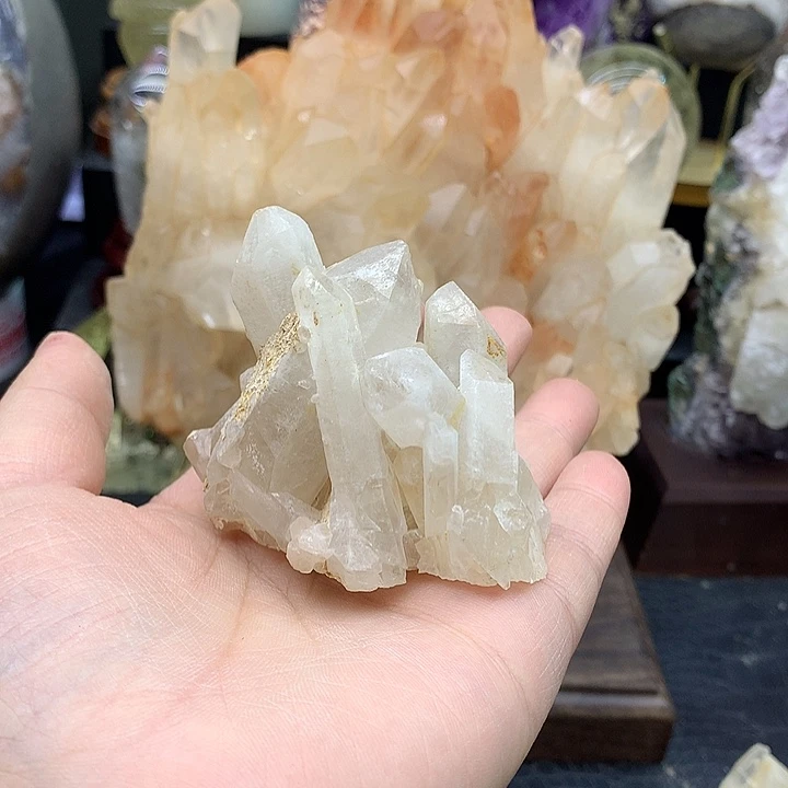 未镶嵌水晶大型摆件（非配饰）