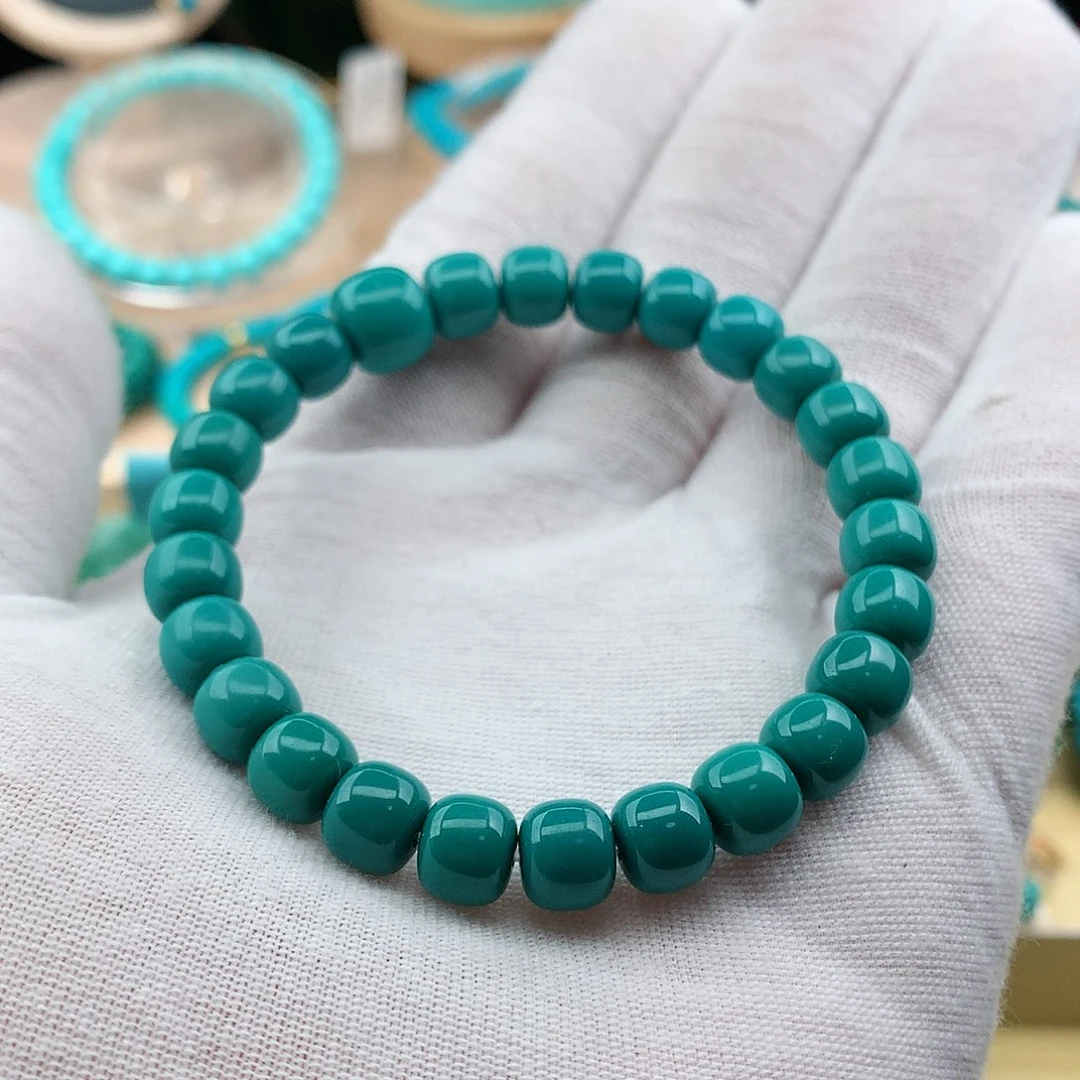 绿松石颈饰未镶嵌