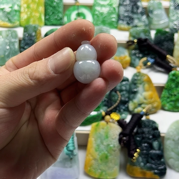翡翠未镶嵌吊坠(不含链)翡翠