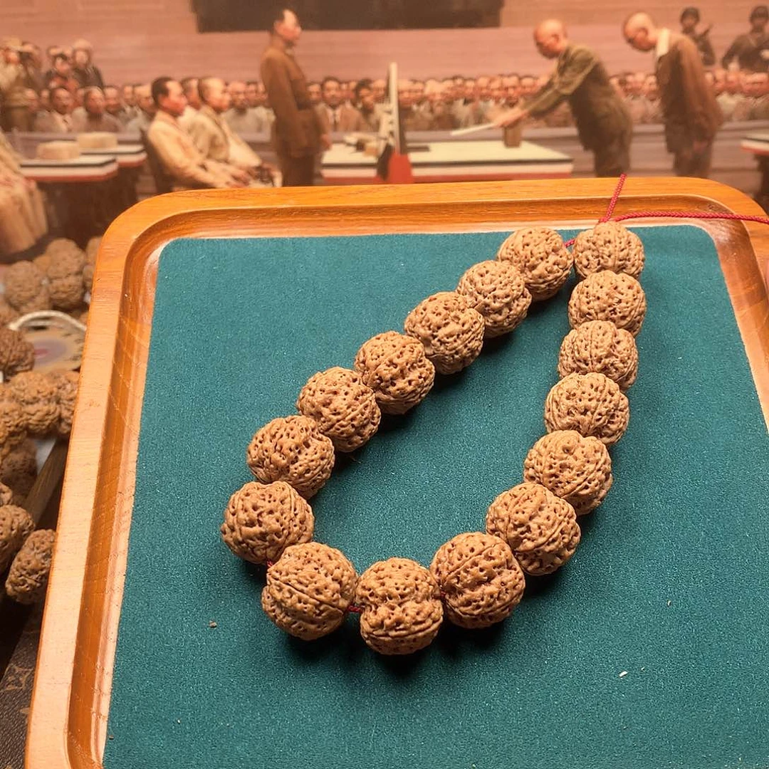 金刚菩提吊坠真**以8。