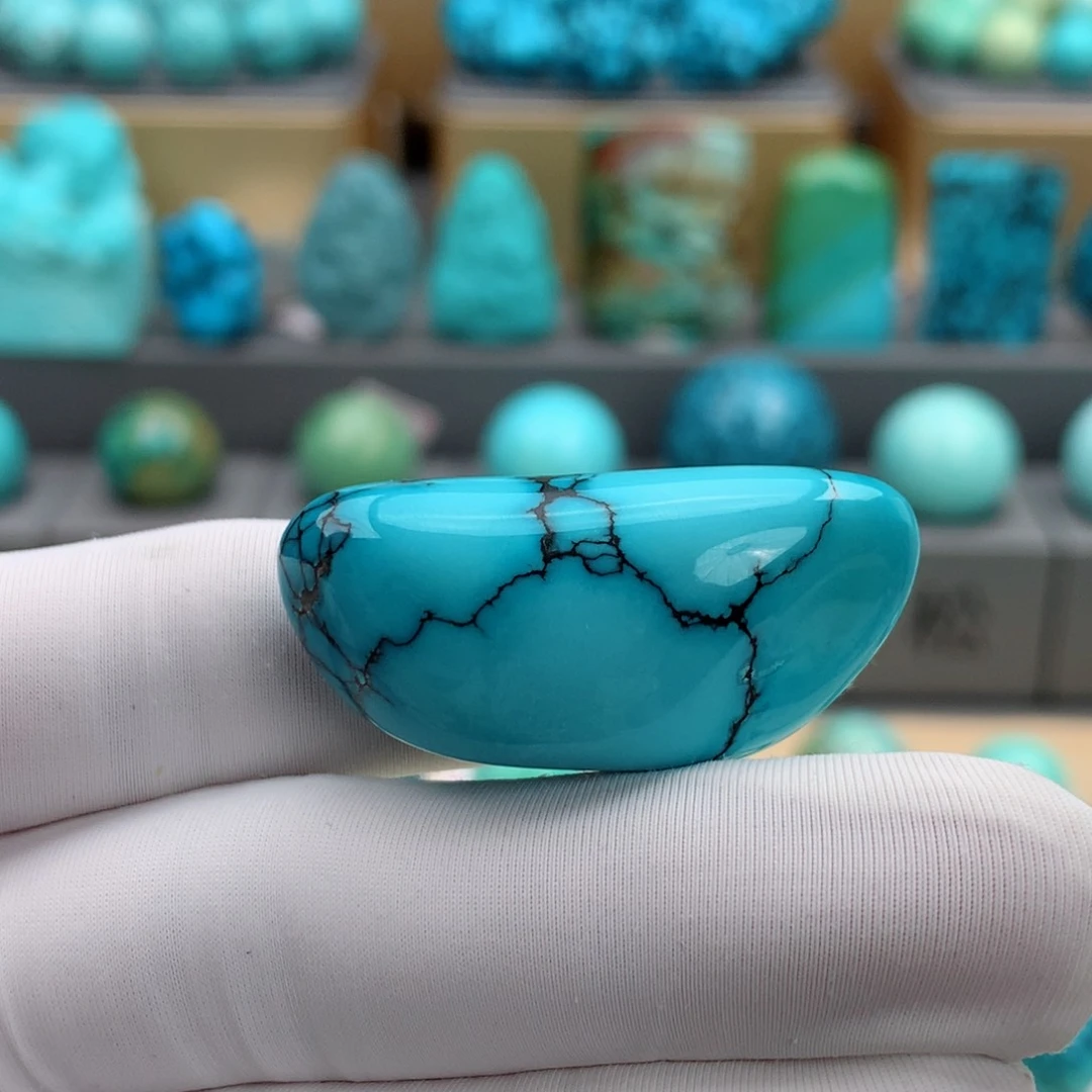 未镶嵌绿松石珠宝奇石