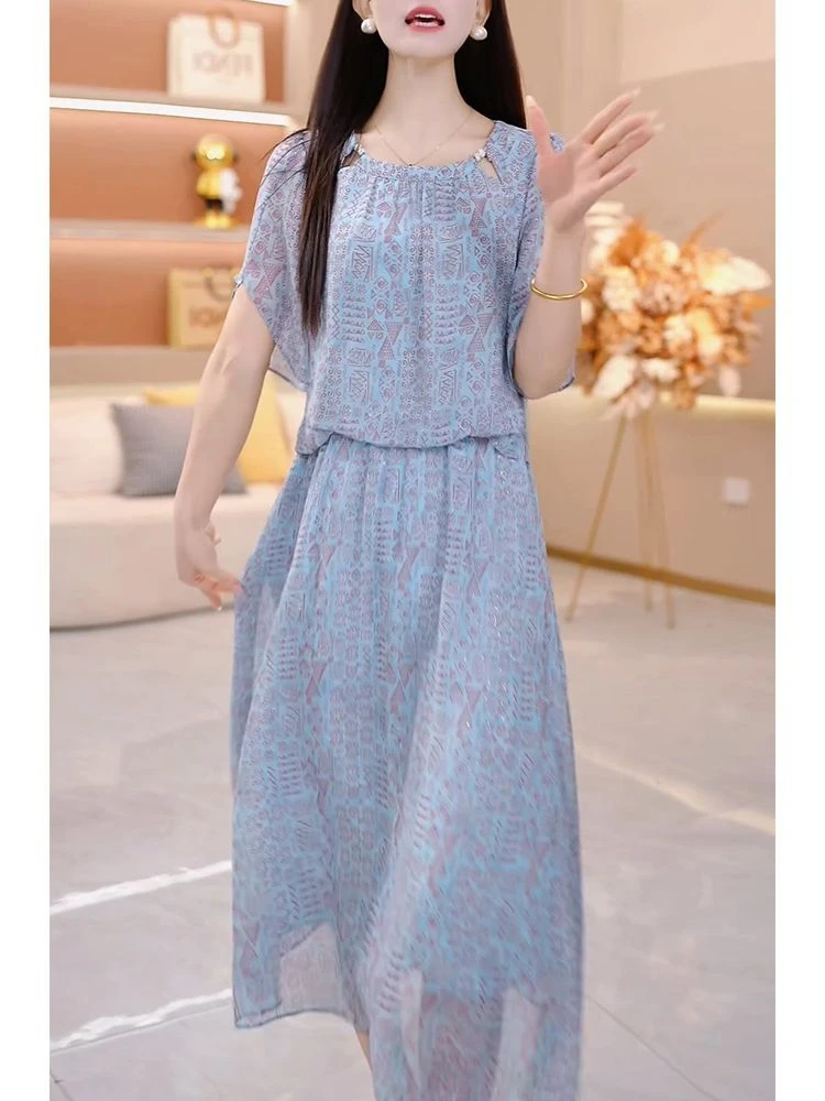 今年流行爆款短袖连衣裙女2025年夏季新款妈妈假两件遮肉礼服裙子