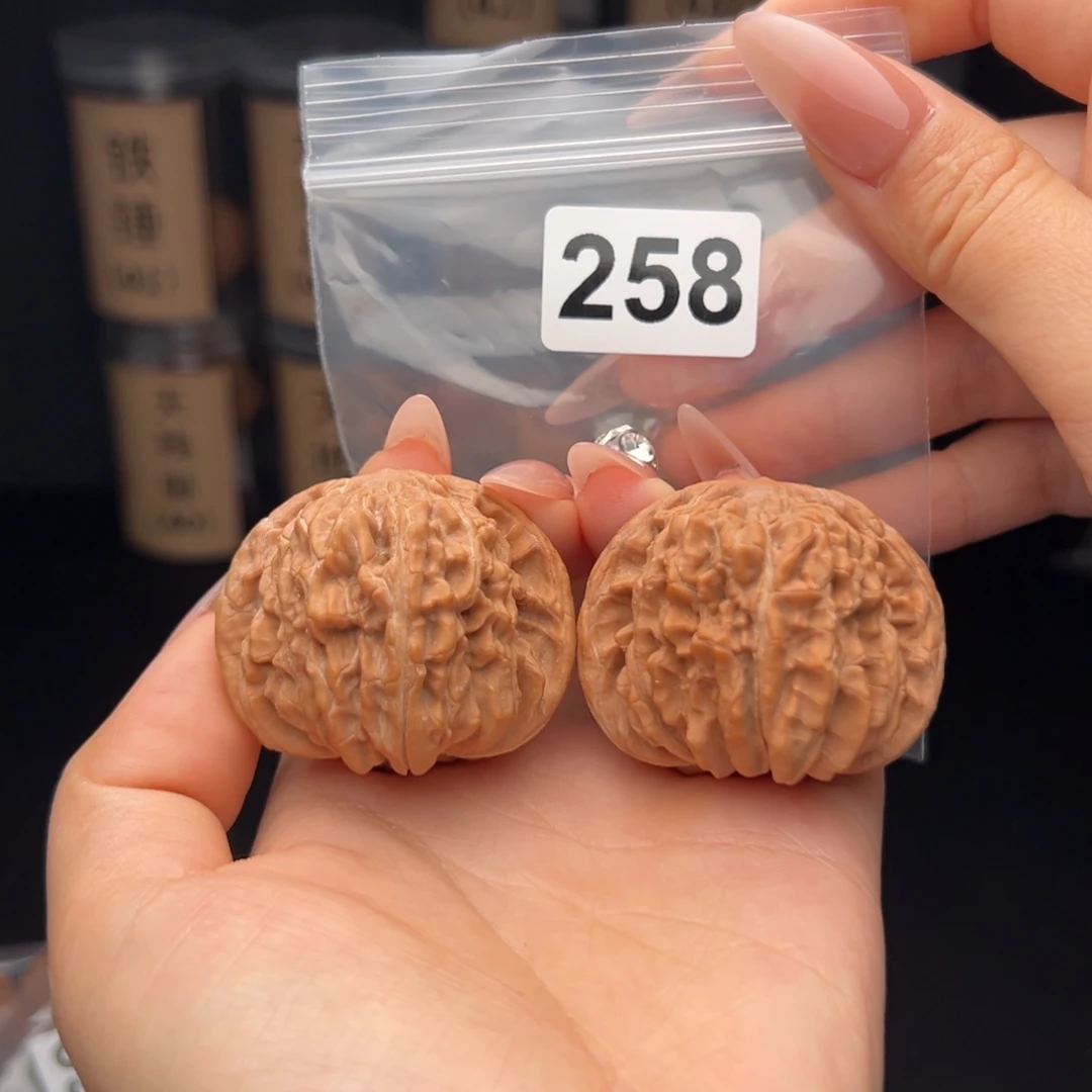 文玩核桃吊坠四座楼46