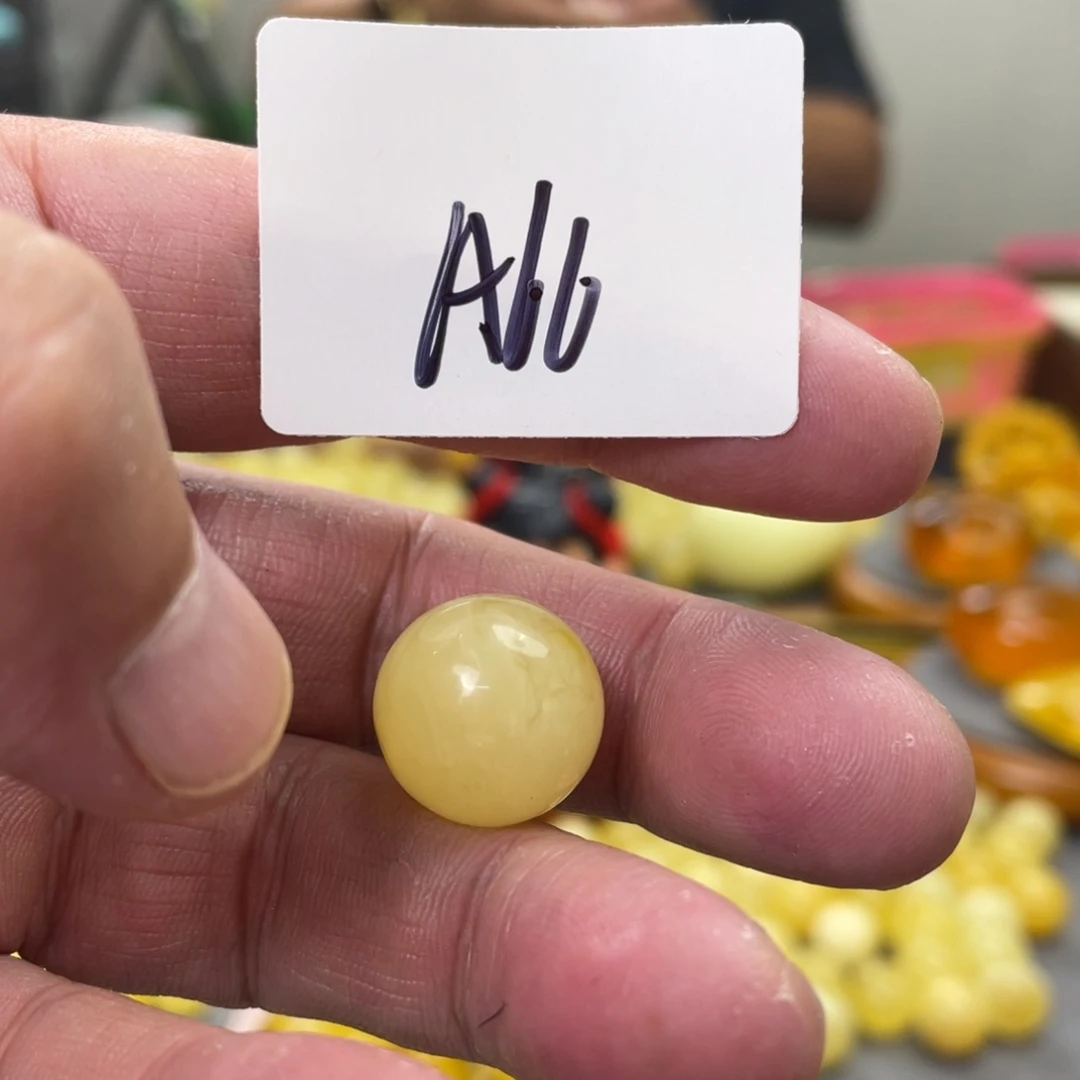 手链琥珀未镶嵌多样性发，发其中一件