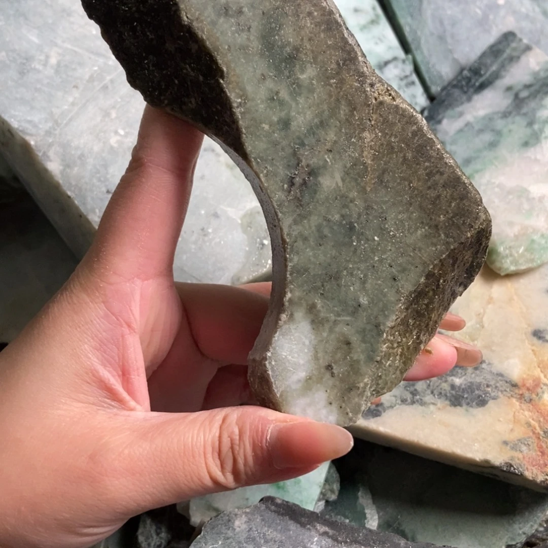 翡翠未镶嵌挂件天然翡翠