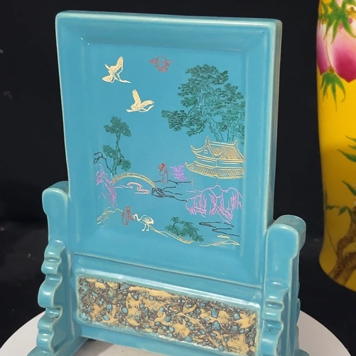 收***藏瓷片摆件等各种工具进行