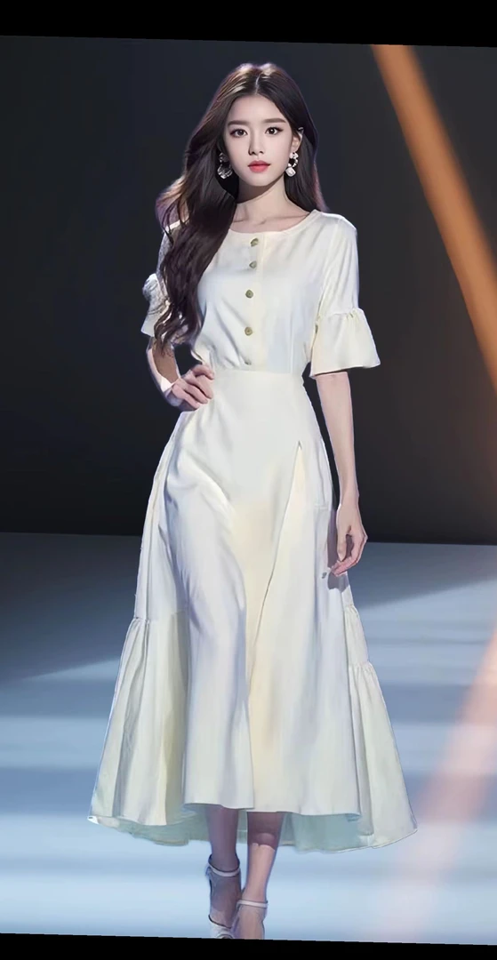 高档连衣裙新夏款修身显瘦纯色方领气质泡泡袖赫本风初恋小裙子