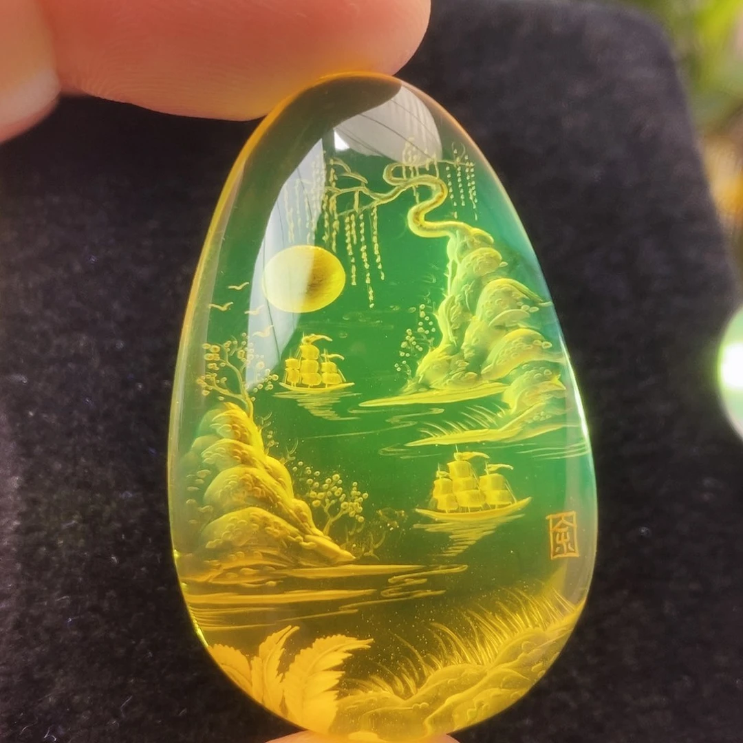 【闪购商品】未镶嵌吊坠(不含链)金珀琥珀雕刻件