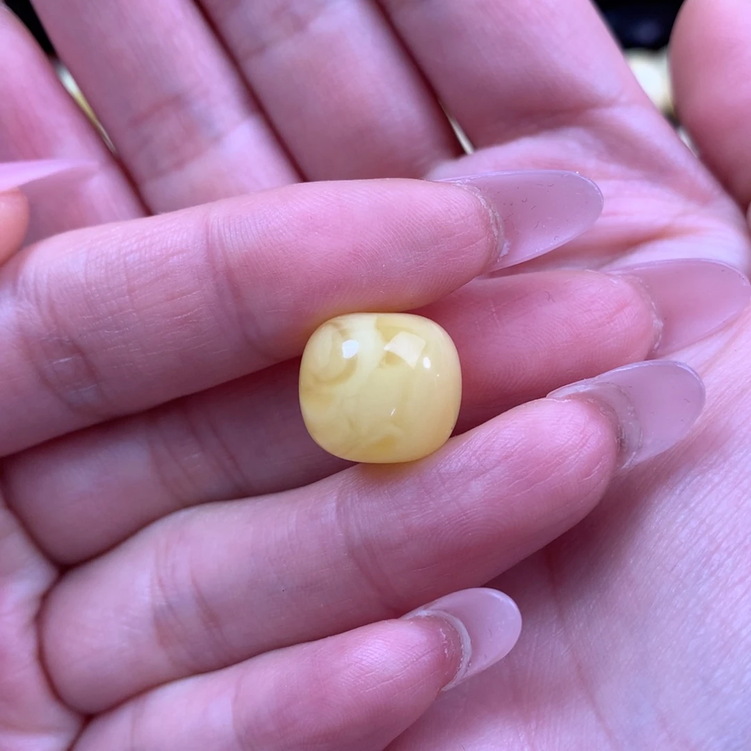 仅***已未镶嵌蜜蜡裸石蜜蜡