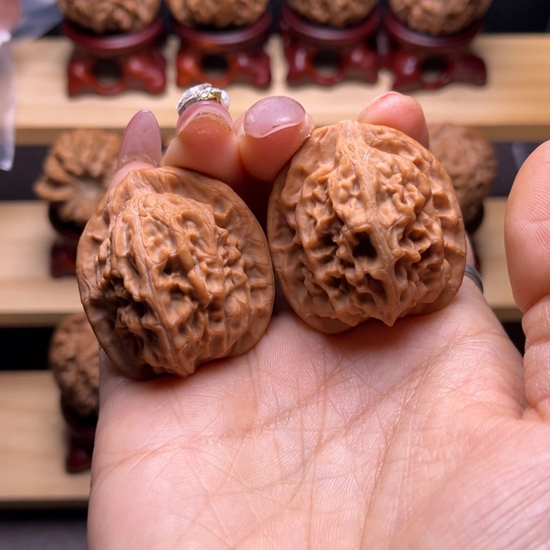 文玩核桃吊坠天地