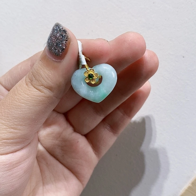 【闪购商品】翡翠未镶嵌颈饰